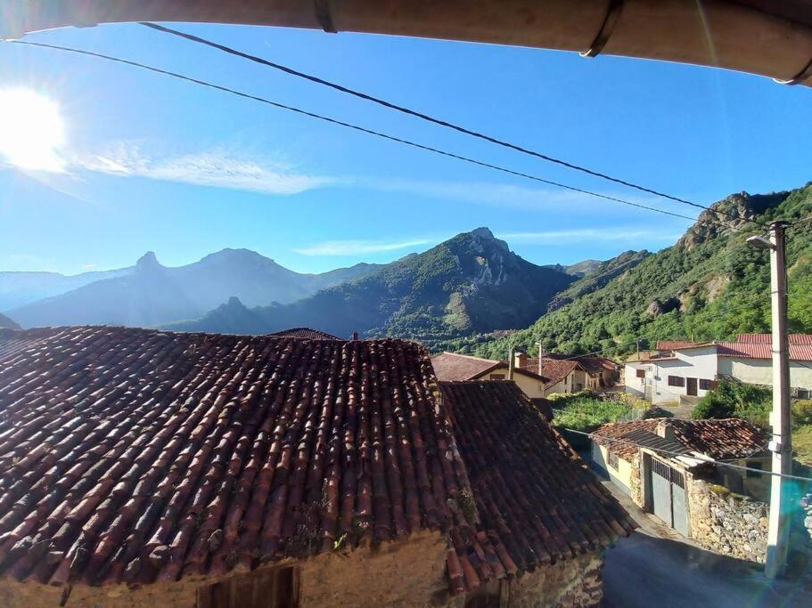 Casa Rustica En Dobres Con Vistas A La Montanaヴィラ エクステリア 写真
